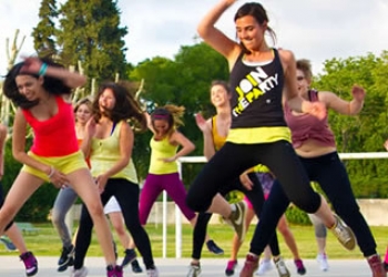 cours de zumba en plein air à aix